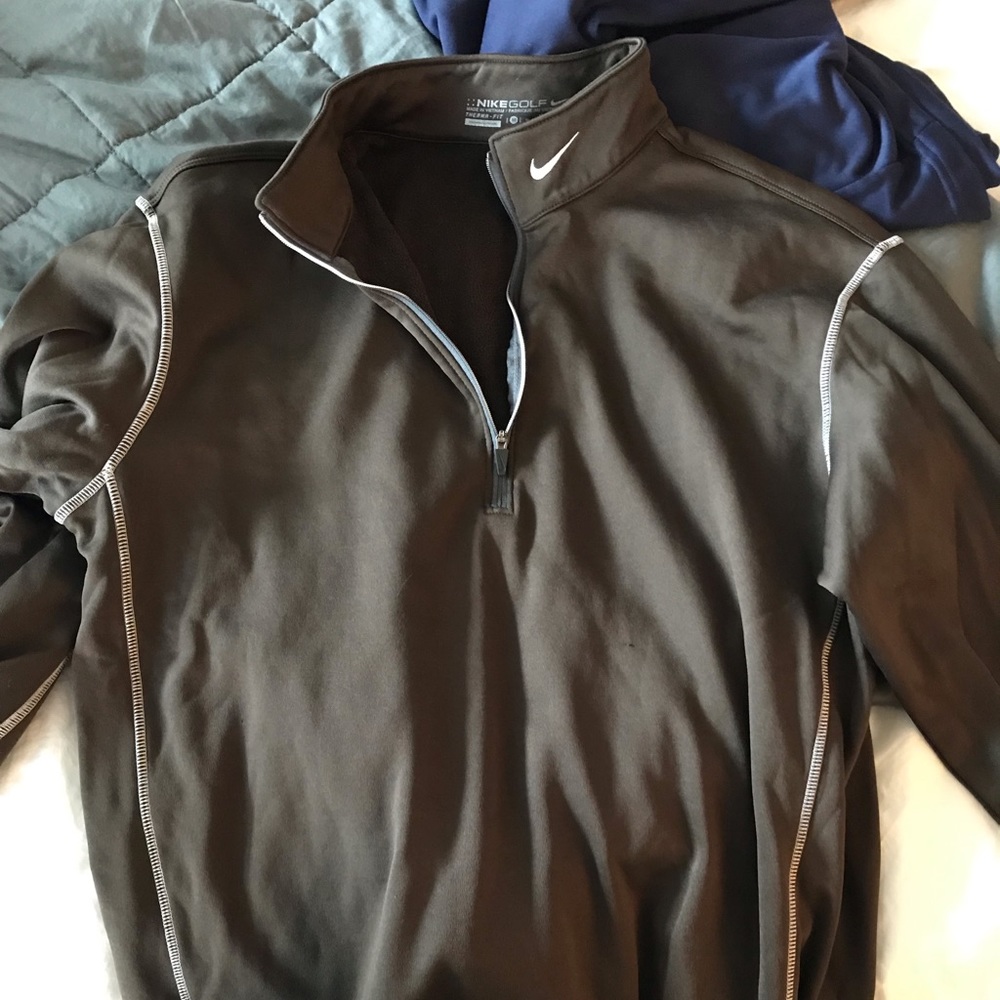 Nike golf pullover